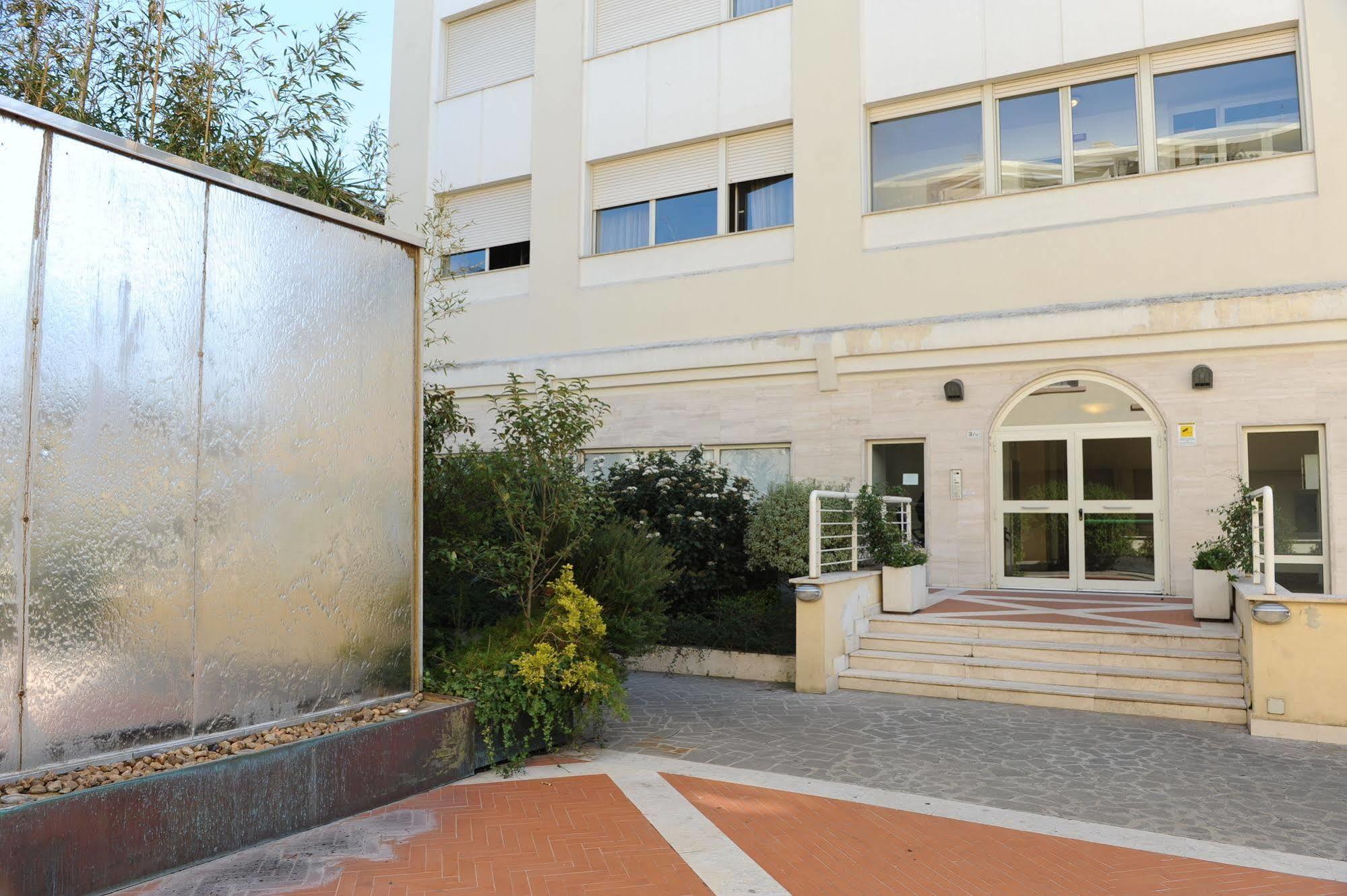Lux Appartamenti Rom Exteriör bild