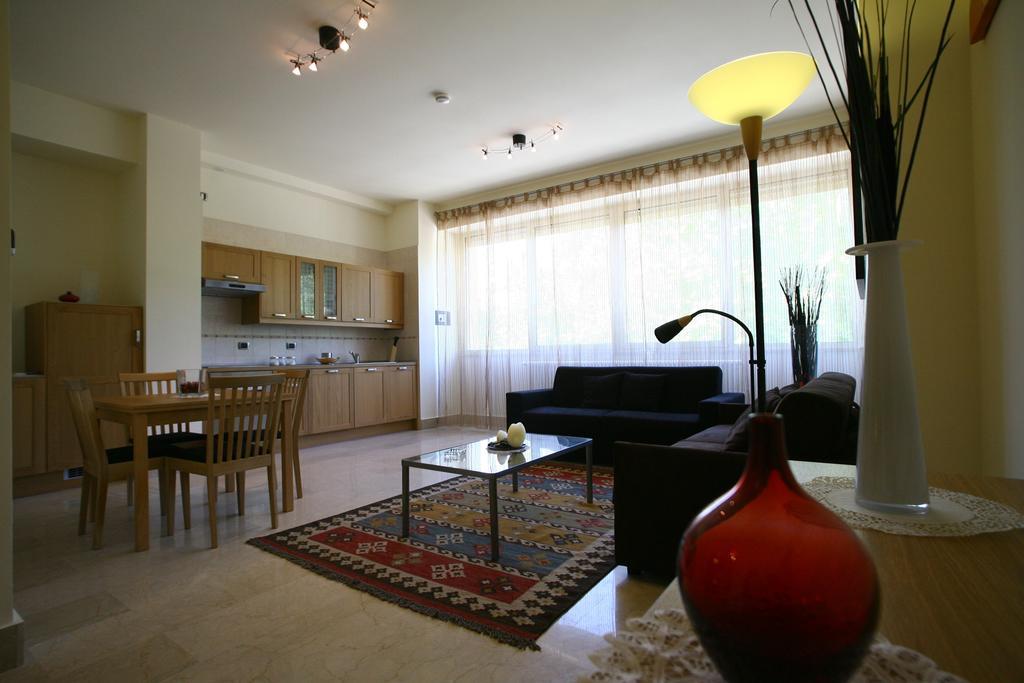 Lux Appartamenti Rom Exteriör bild